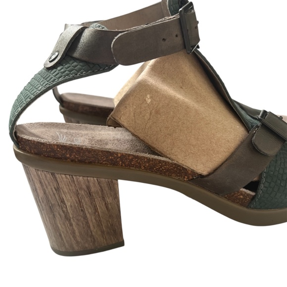 DANSKO DOMINIQUE Sandals Teal Leather& Suede T Strap Size 41 US 10.5 - 11 - Picture 7 of 11